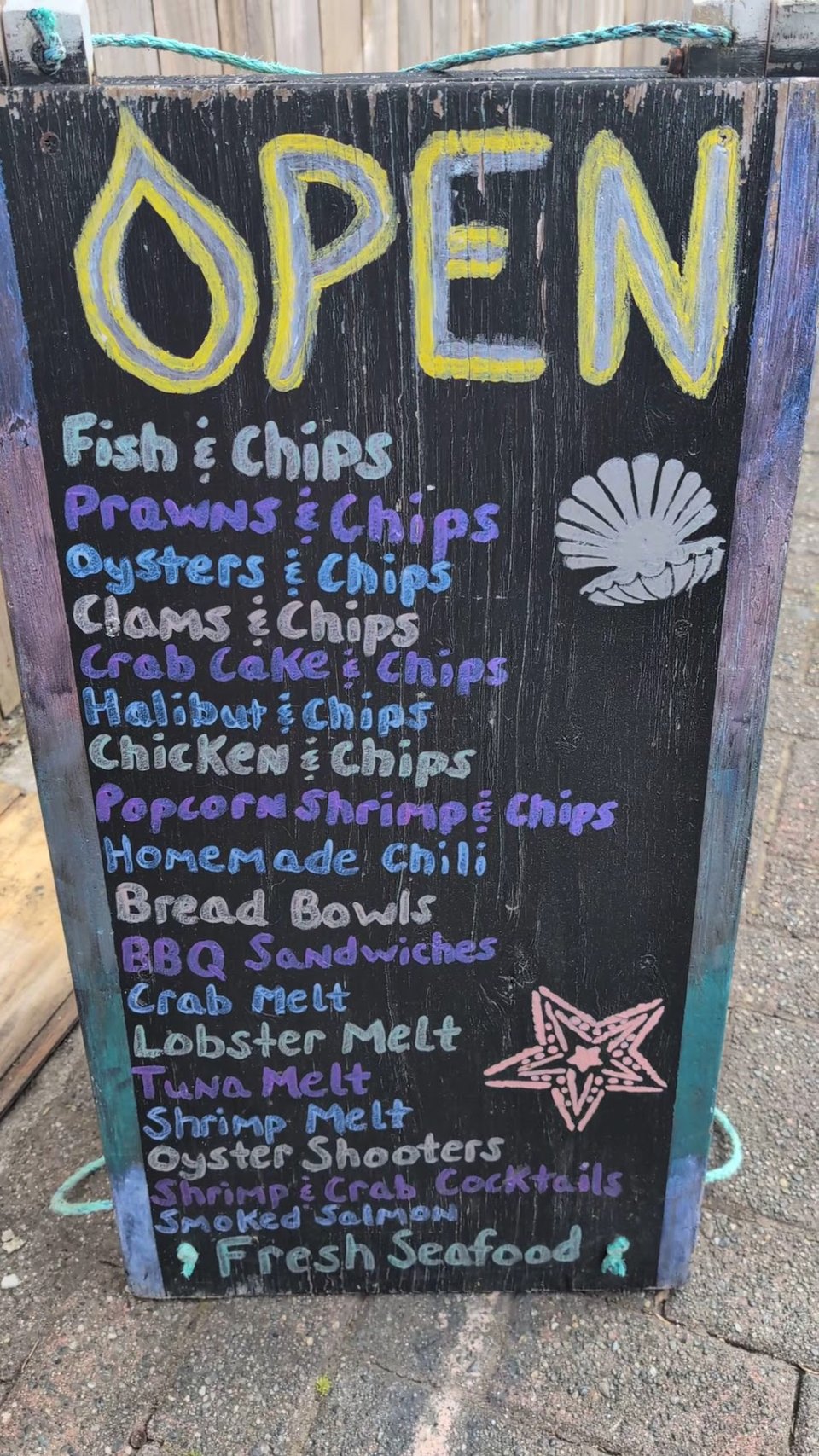 Seafood baskets and melts listed for ordering.